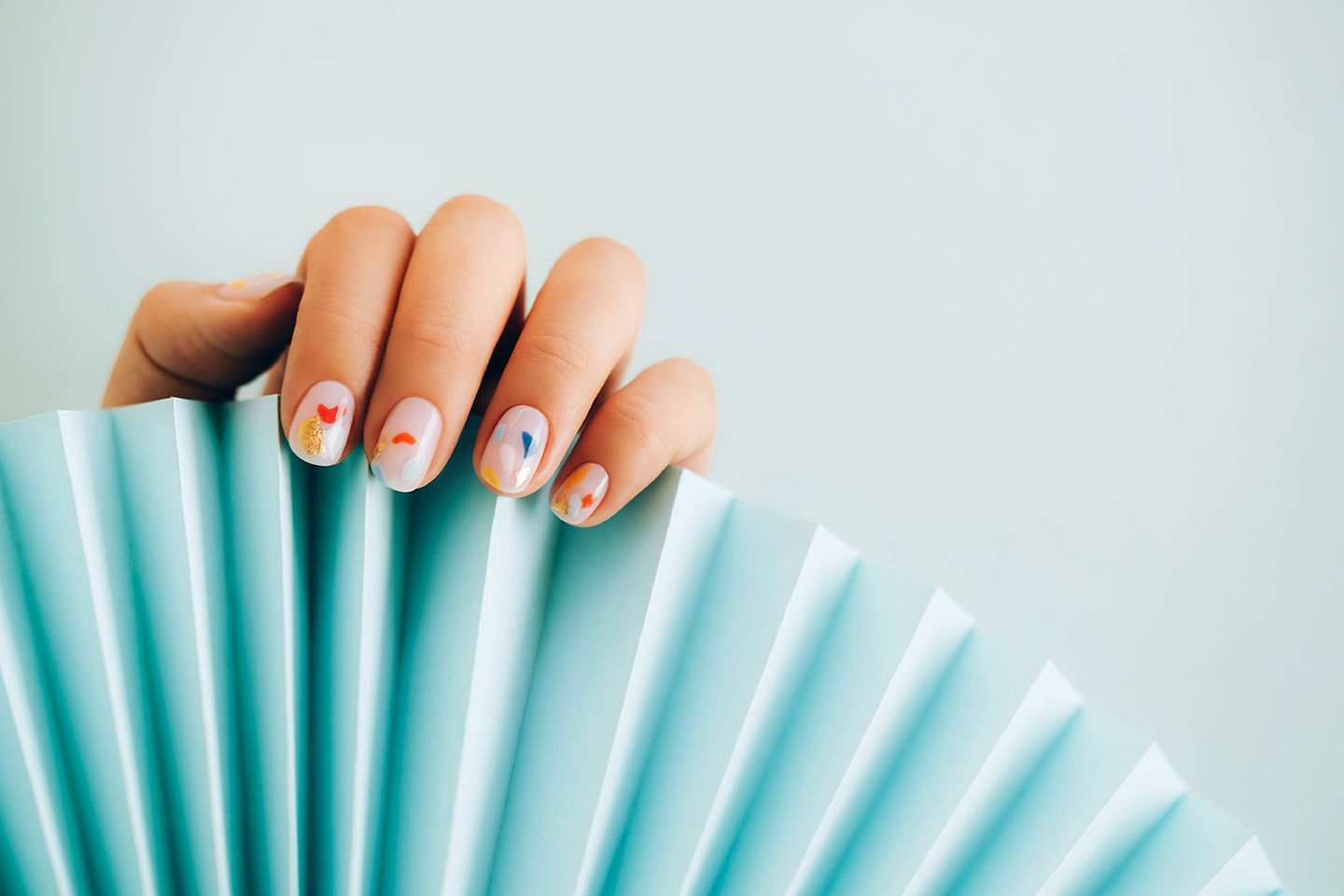 10 Elegant Pastel Nail Designs To Do This Summer - Wondafox | Manicura de  uñas, Manicura, Uñas sencillas y bonitas